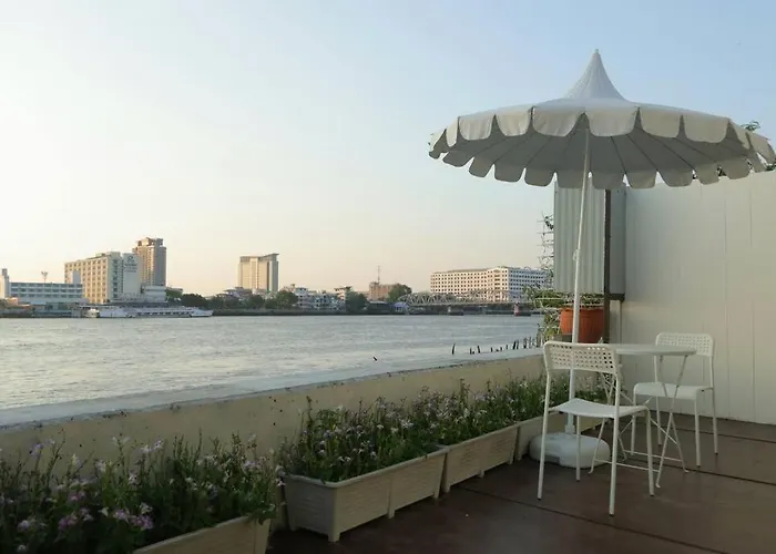 Chao Phraya Riverfront House Baan Rimphraya * Бангкок