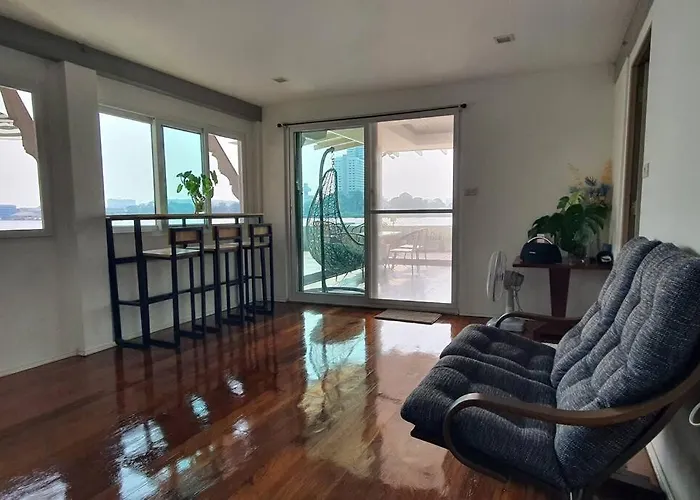 Дом отдыха Chao Phraya Riverfront House Baan Rimphraya
