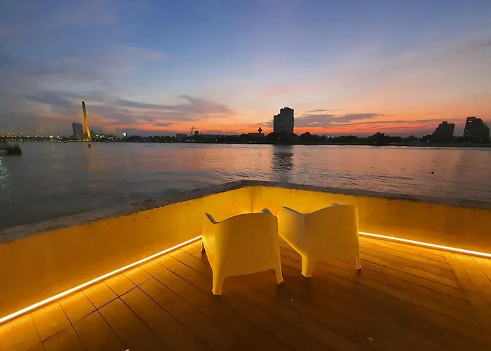 Дом отдыха Chao Phraya Riverfront House Baan Rimphraya