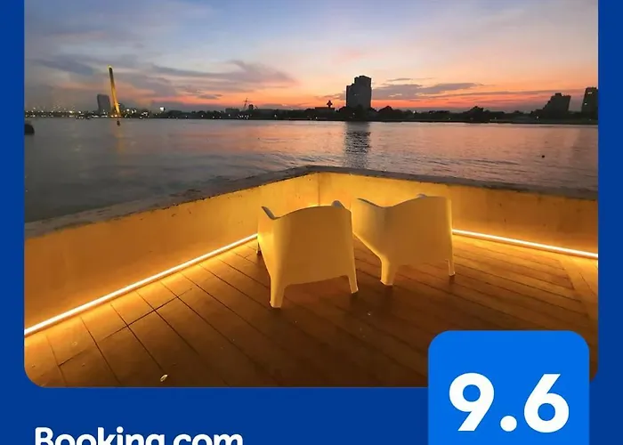 Chao Phraya Riverfront House Baan Rimphraya Дом отдыха