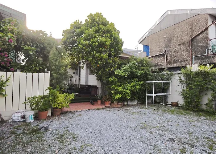 Дом отдыха Chao Phraya Riverfront House Baan Rimphraya Бангкок