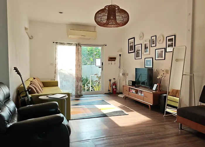 Chao Phraya Riverfront House Baan Rimphraya Дом отдыха